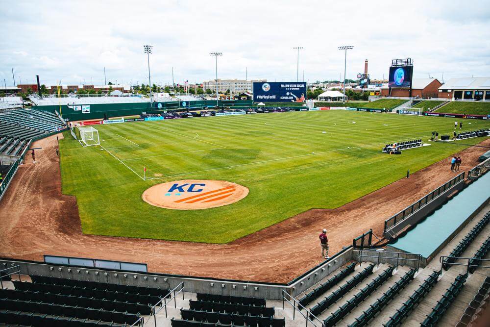 Kansas City NWSL Acquires Three Players from the North Carolina Courage for Forward Amy Rodriguez Kansas City Current