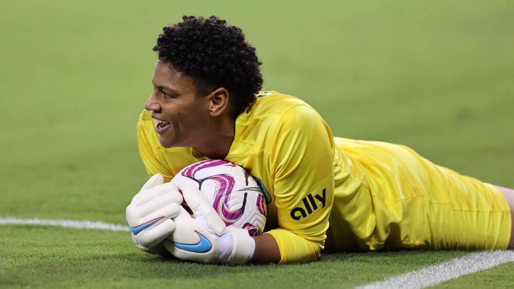 Kansas City Current goalkeeper AD Franch earns Week 19 Deloitte Impact Save of the Week Kansas City Current