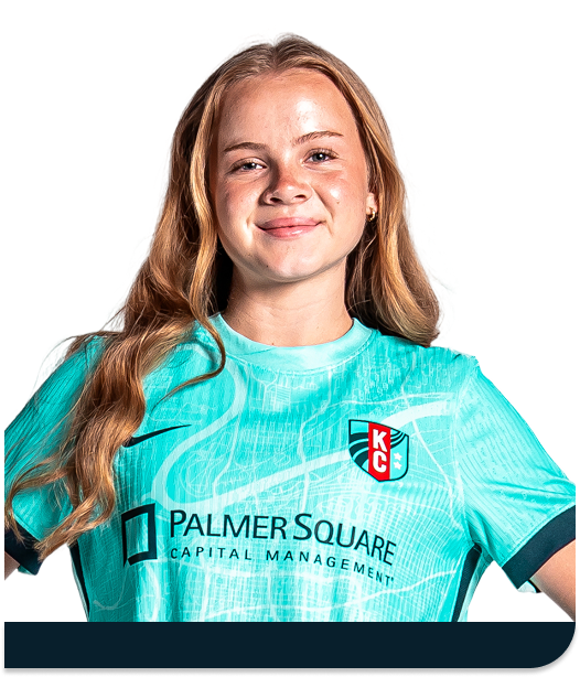 CHLOE GUENTHER headshot