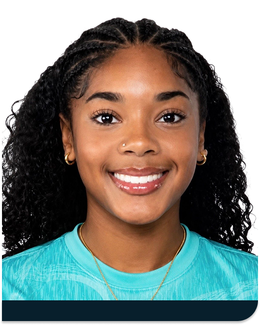Cameryn Maddox headshot